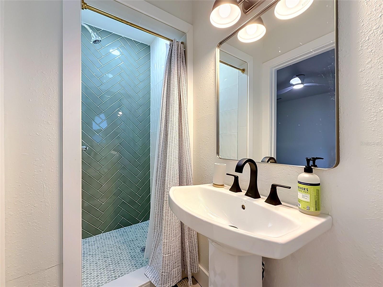 5833 Dartmouth Ave N Property Photo 27