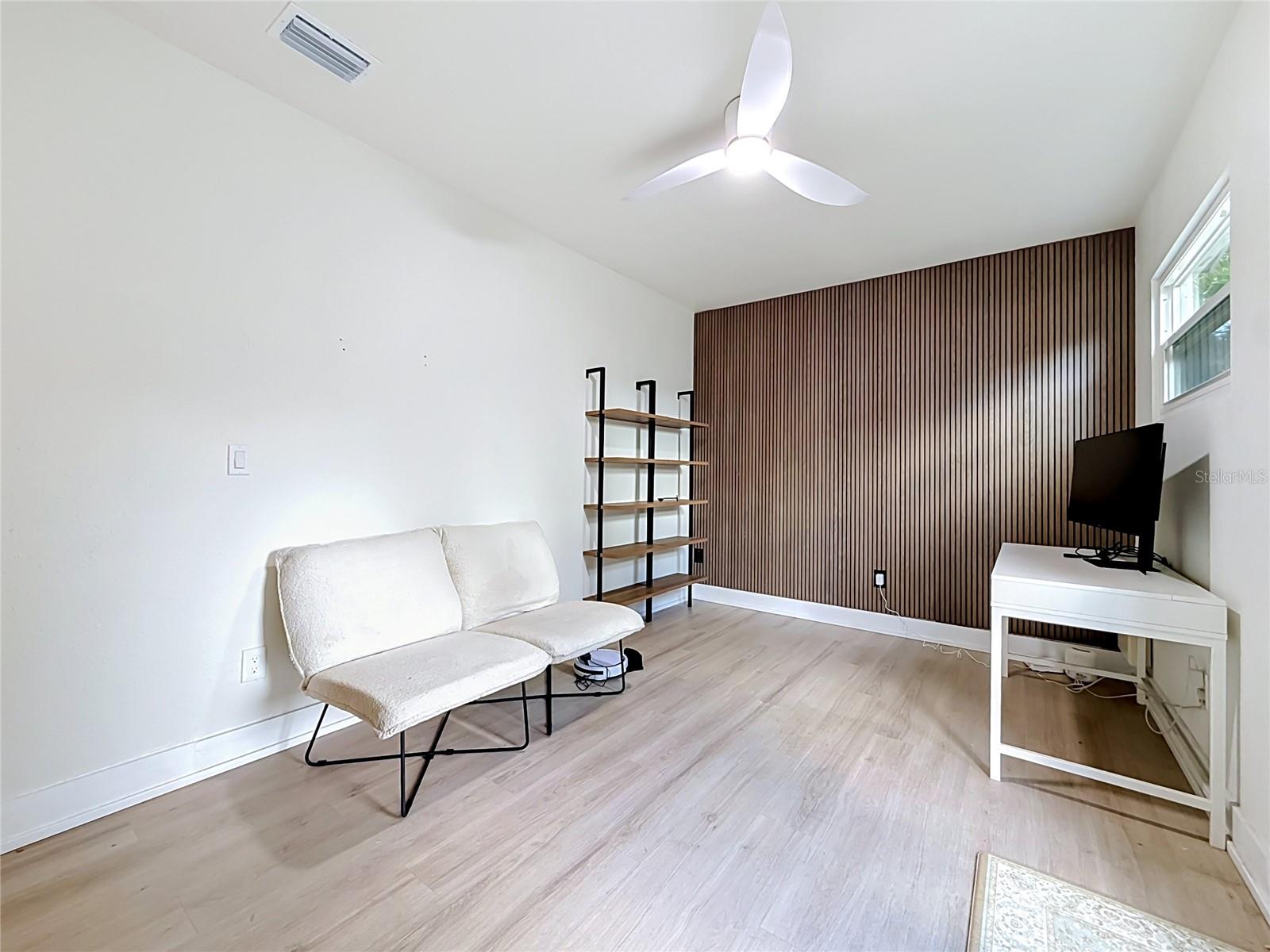 5833 Dartmouth Ave N Property Photo 40