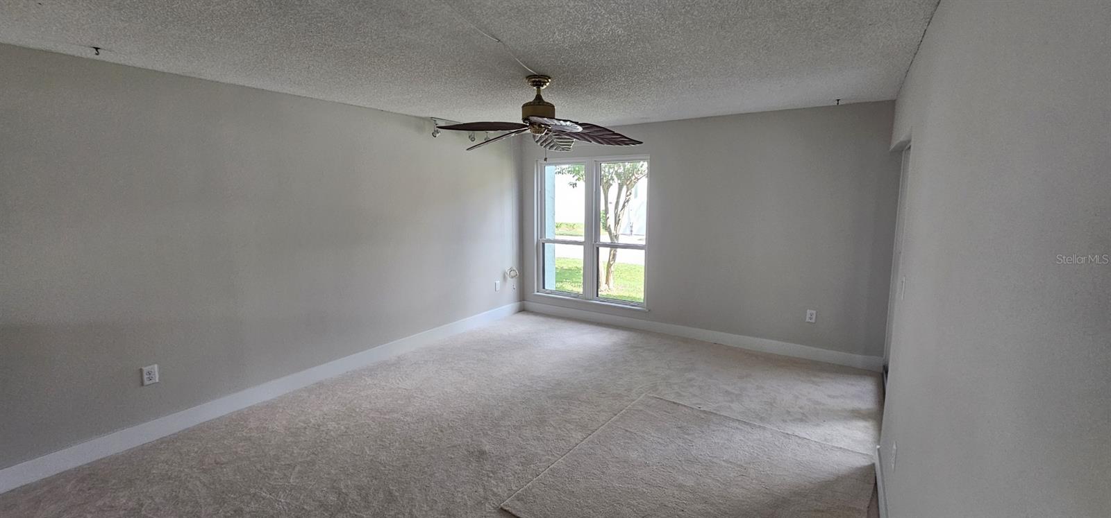 1 Windrush Blvd #83 Property Photo 22