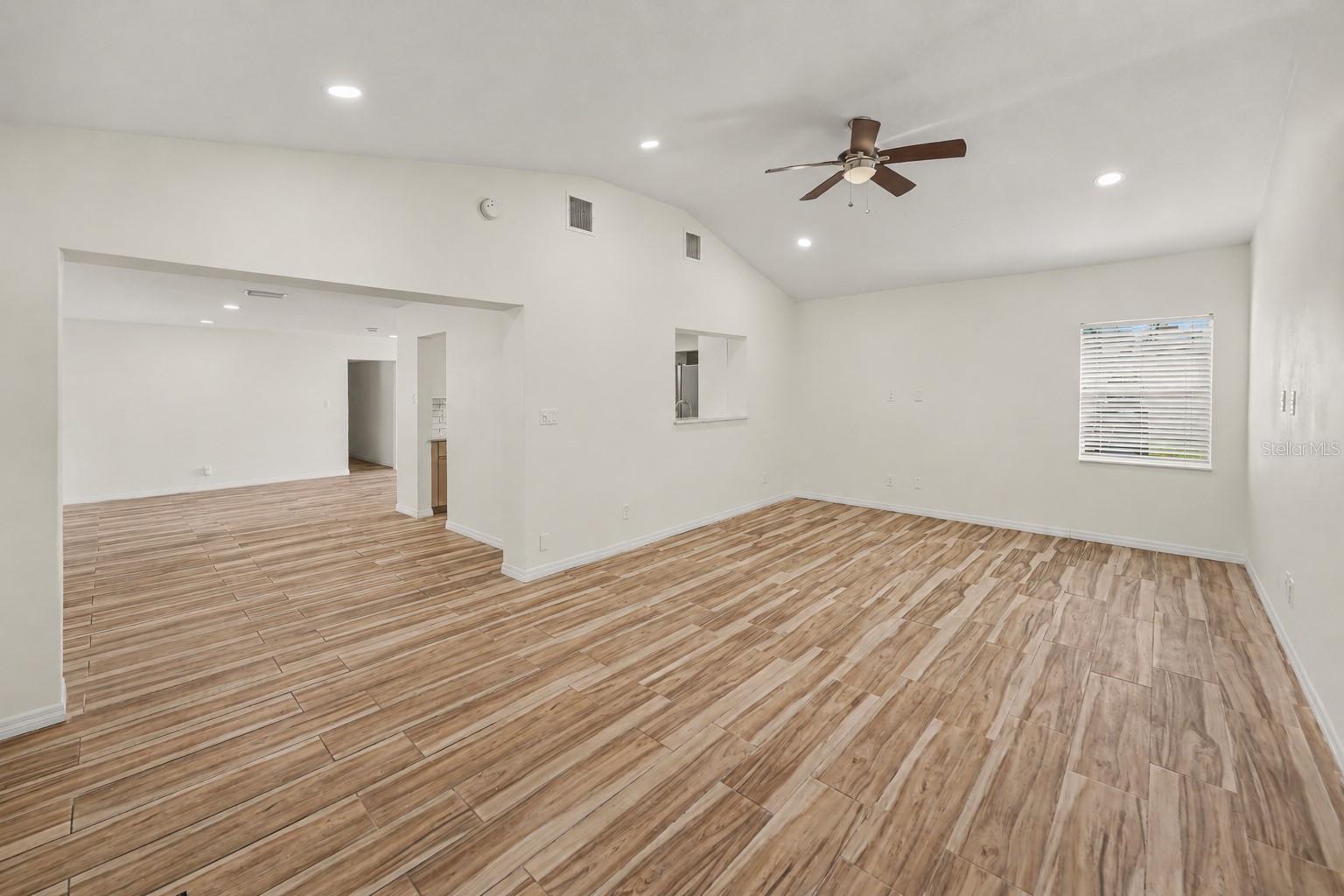 3936 E Eden Roc Cir #1 Property Photo 10
