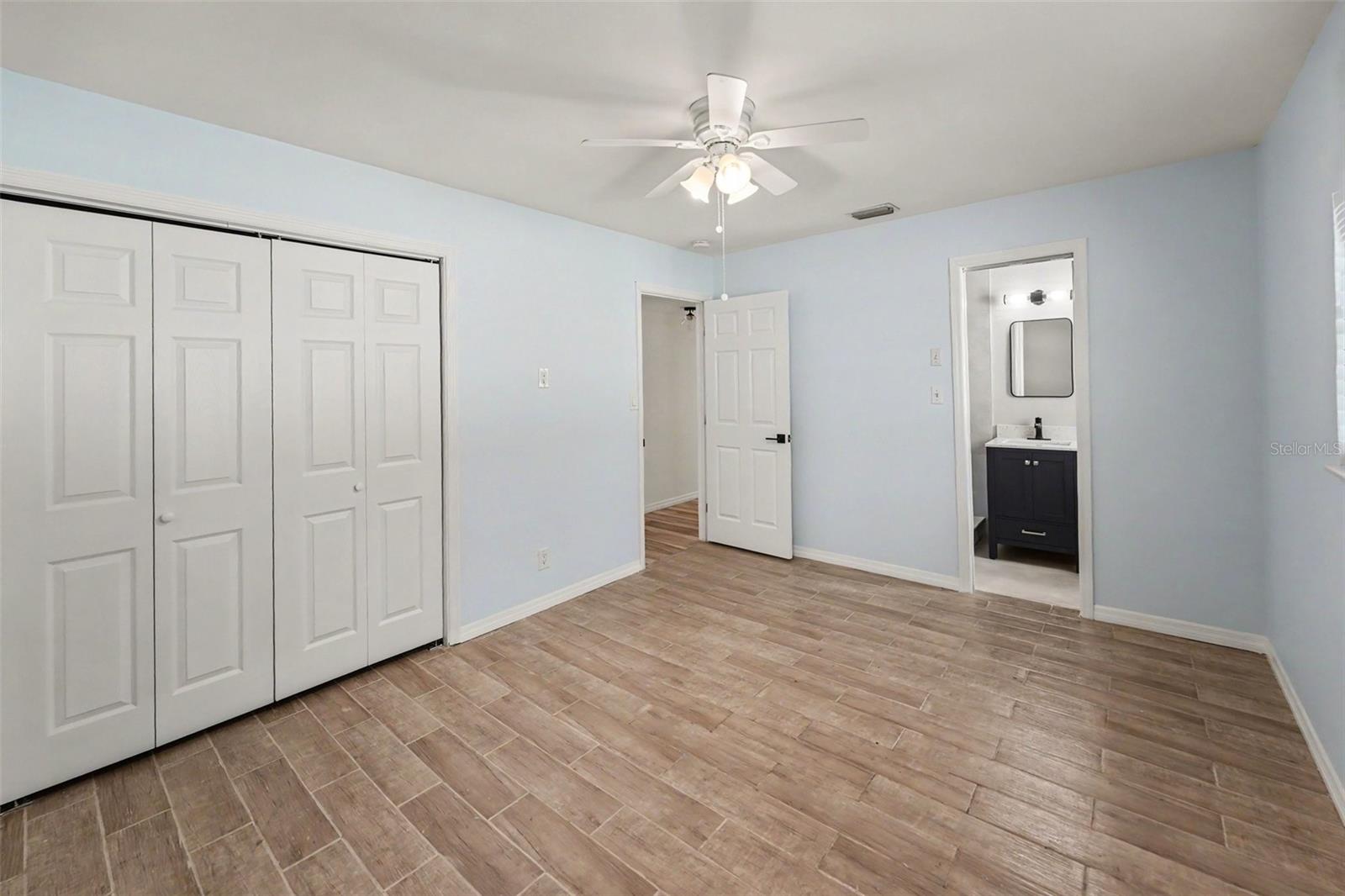 3936 E Eden Roc Cir #1 Property Photo 16