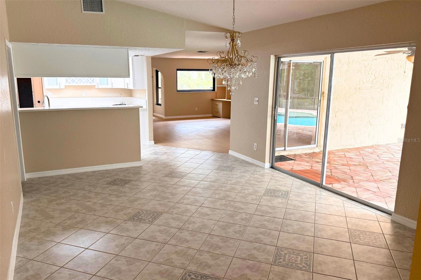 8748 Forest Lake Dr Property Photo 7