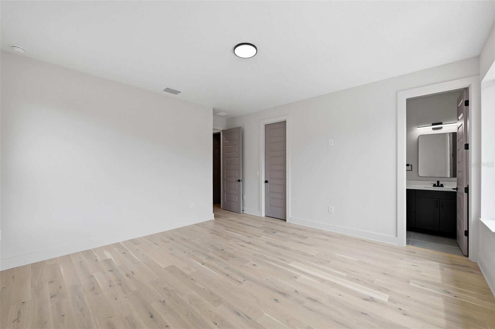 3205 W Wyoming Ave Property Photo 55