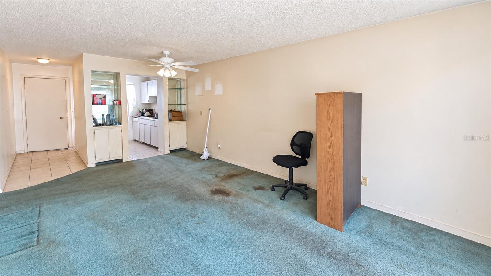 2750 E Bay Dr #14c Property Photo 4