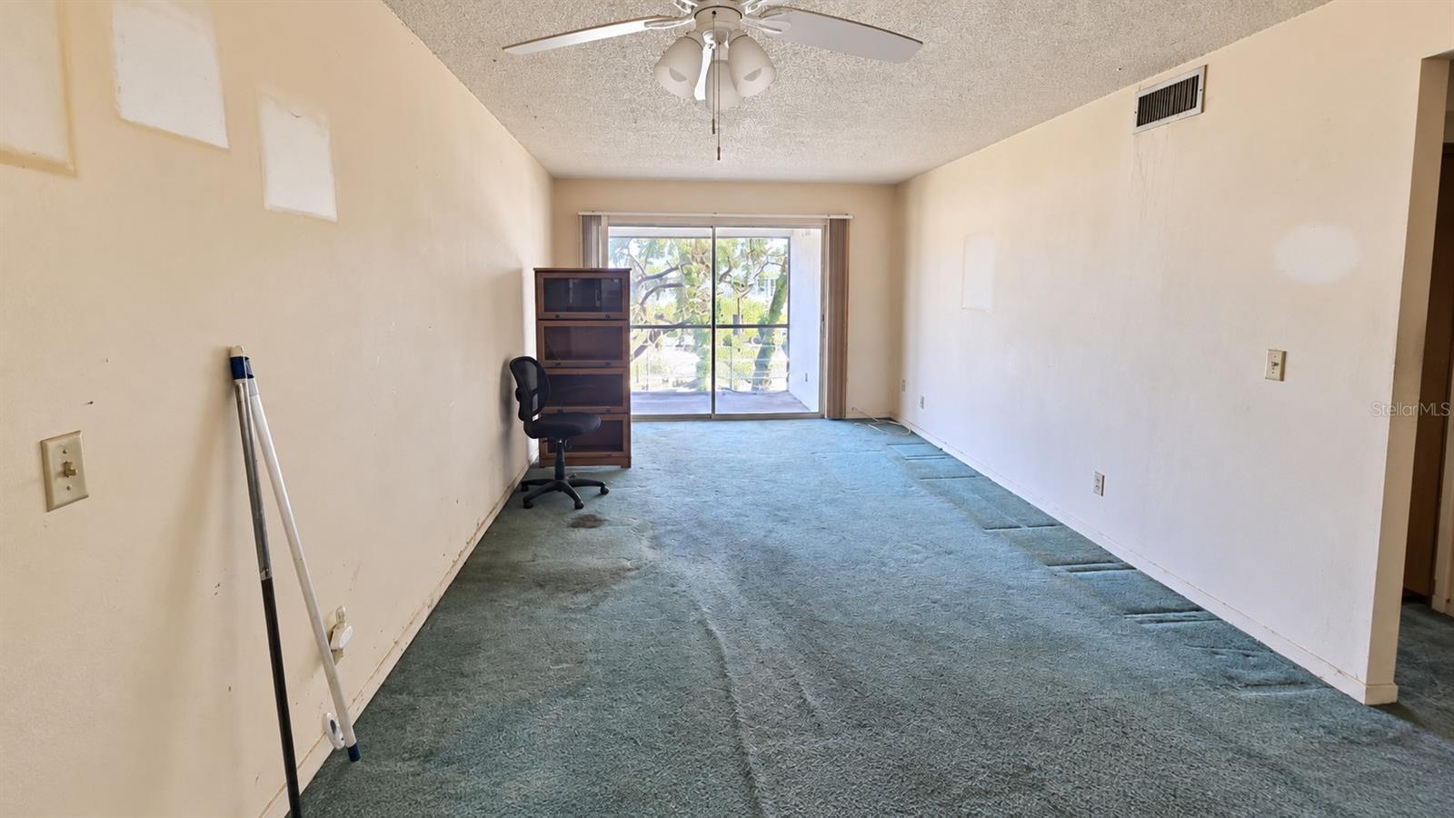 2750 E Bay Dr #14c Property Photo 6