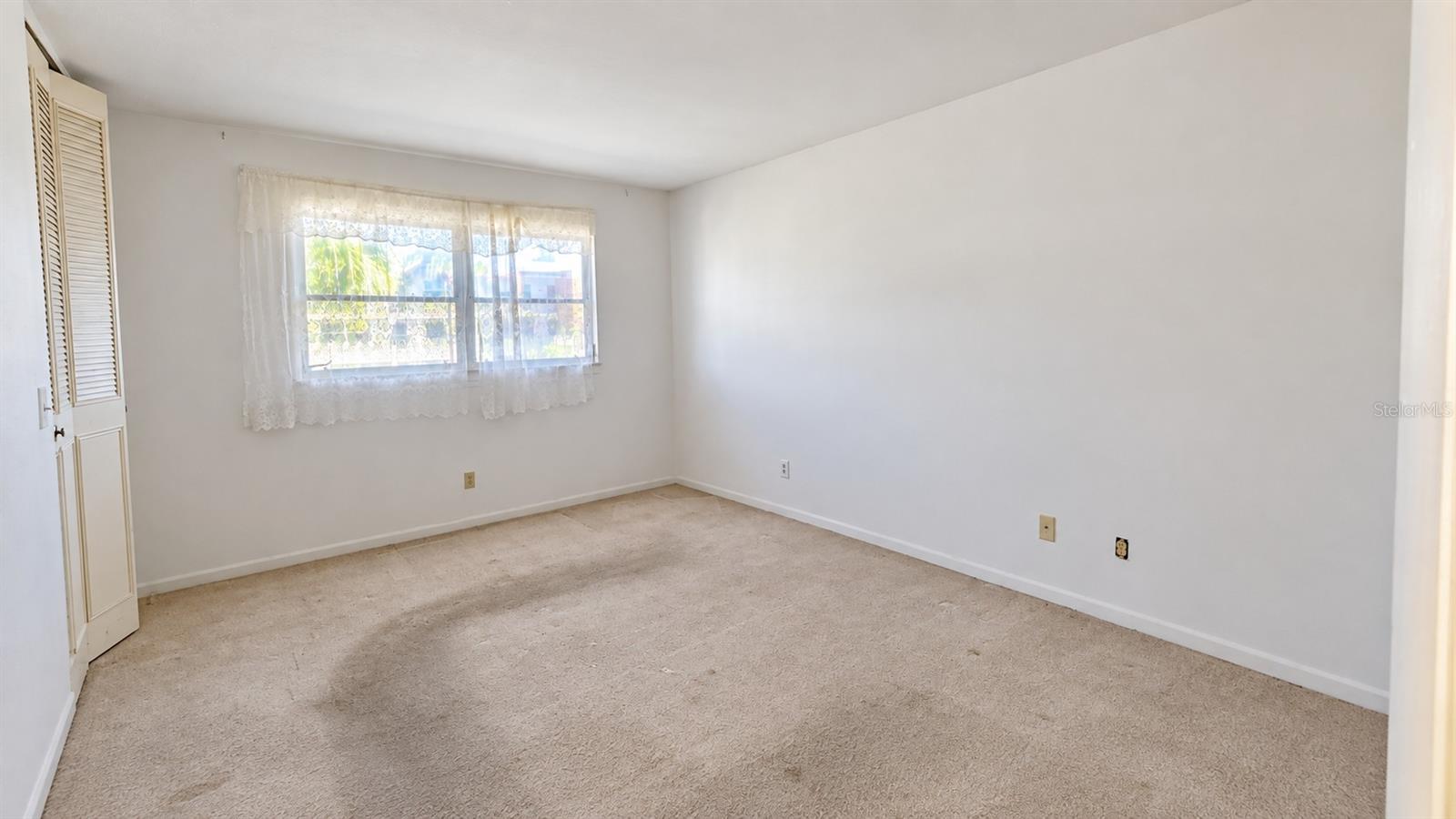 2750 E Bay Dr #14c Property Photo 7