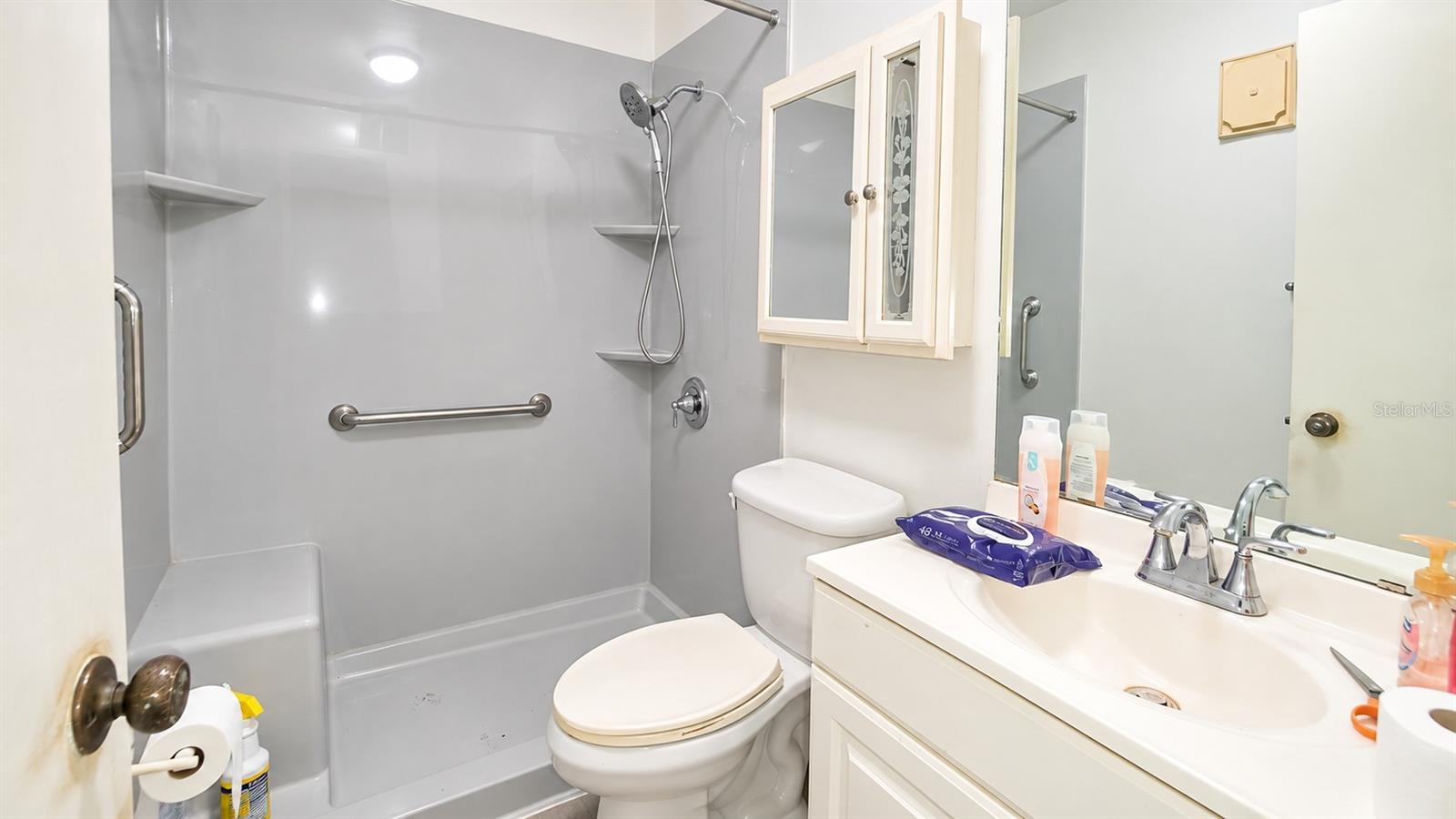 2750 E Bay Dr #14c Property Photo 9