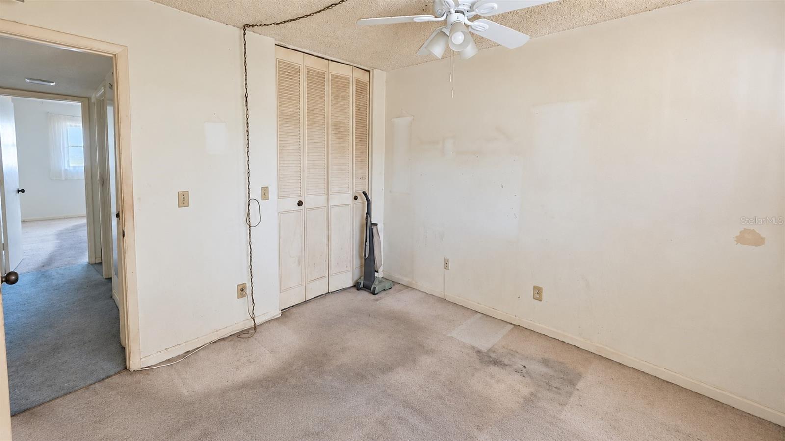 2750 E Bay Dr #14c Property Photo 10