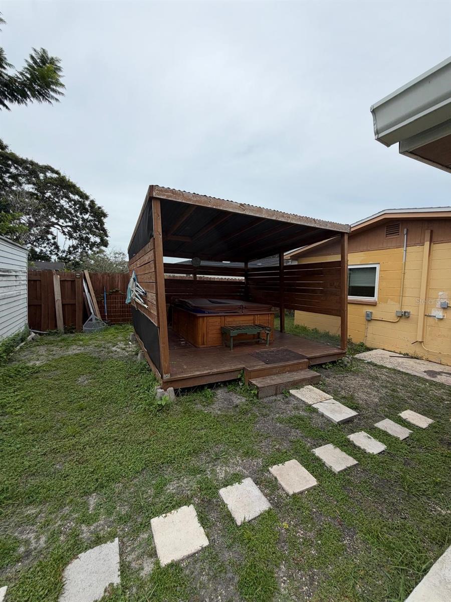 309 Country Club Dr Property Photo 15