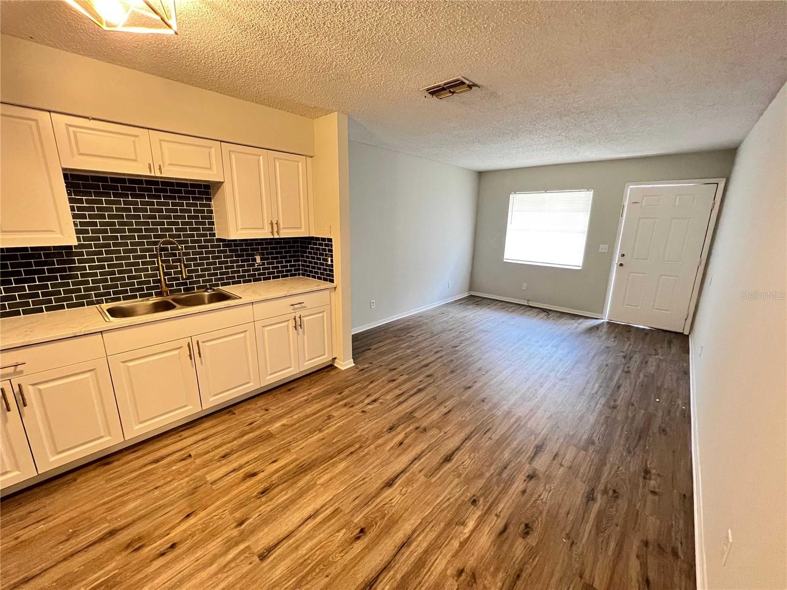 8108 N Semmes St Property Photo 6