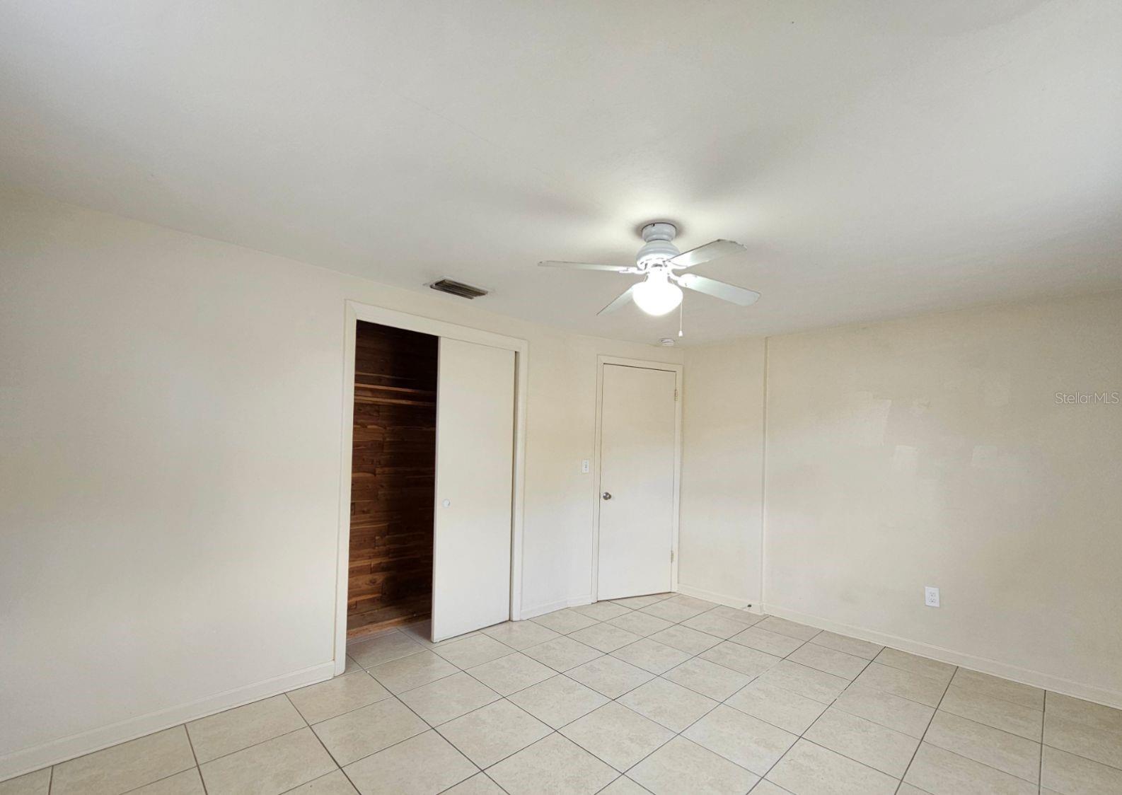4332 Newbury Dr Property Photo 8