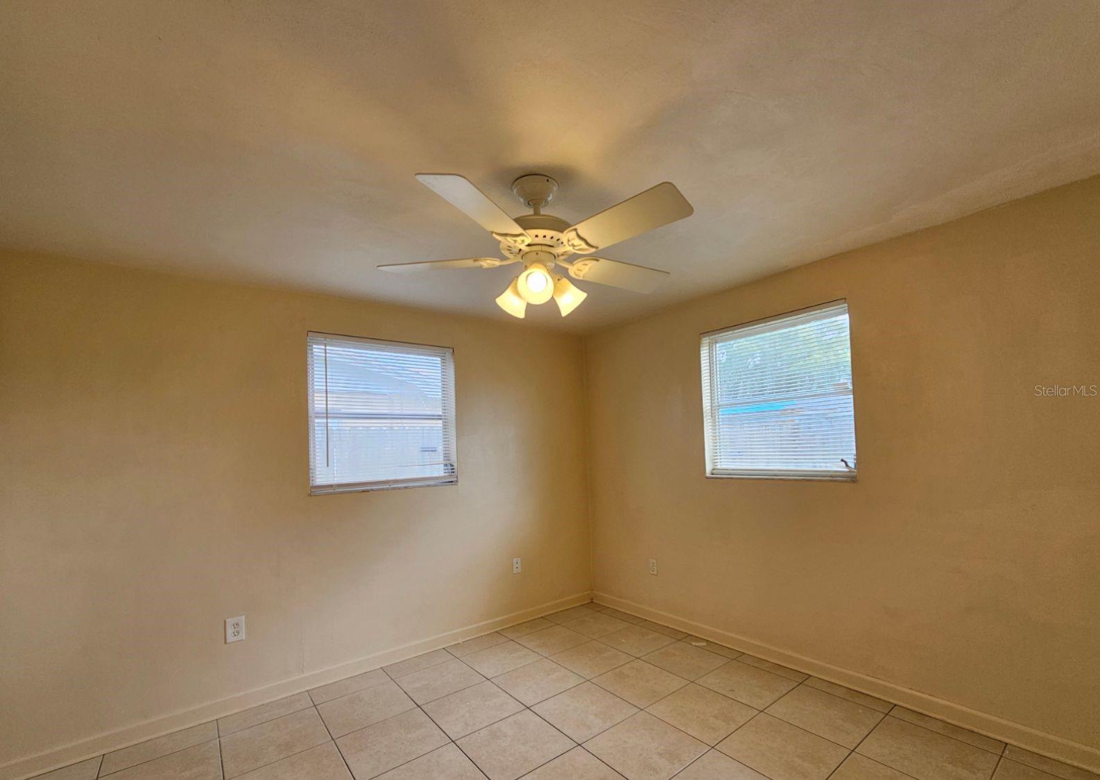 4332 Newbury Dr Property Photo 12