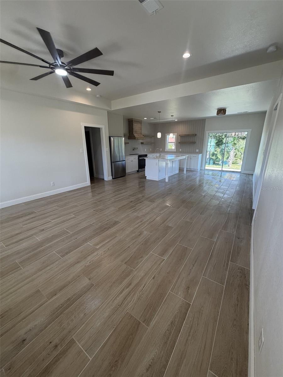 3320 Palm Dr Property Photo 2