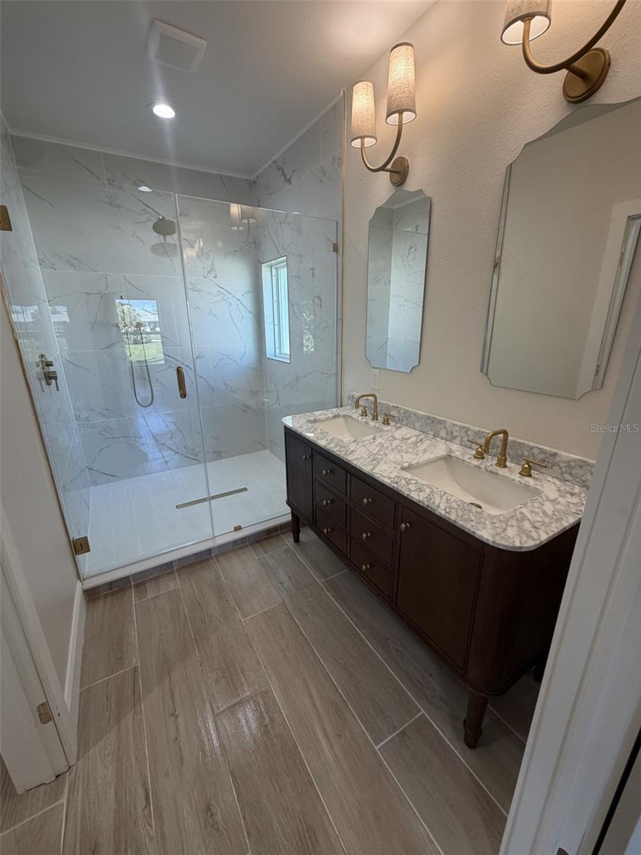 3320 Palm Dr Property Photo 6