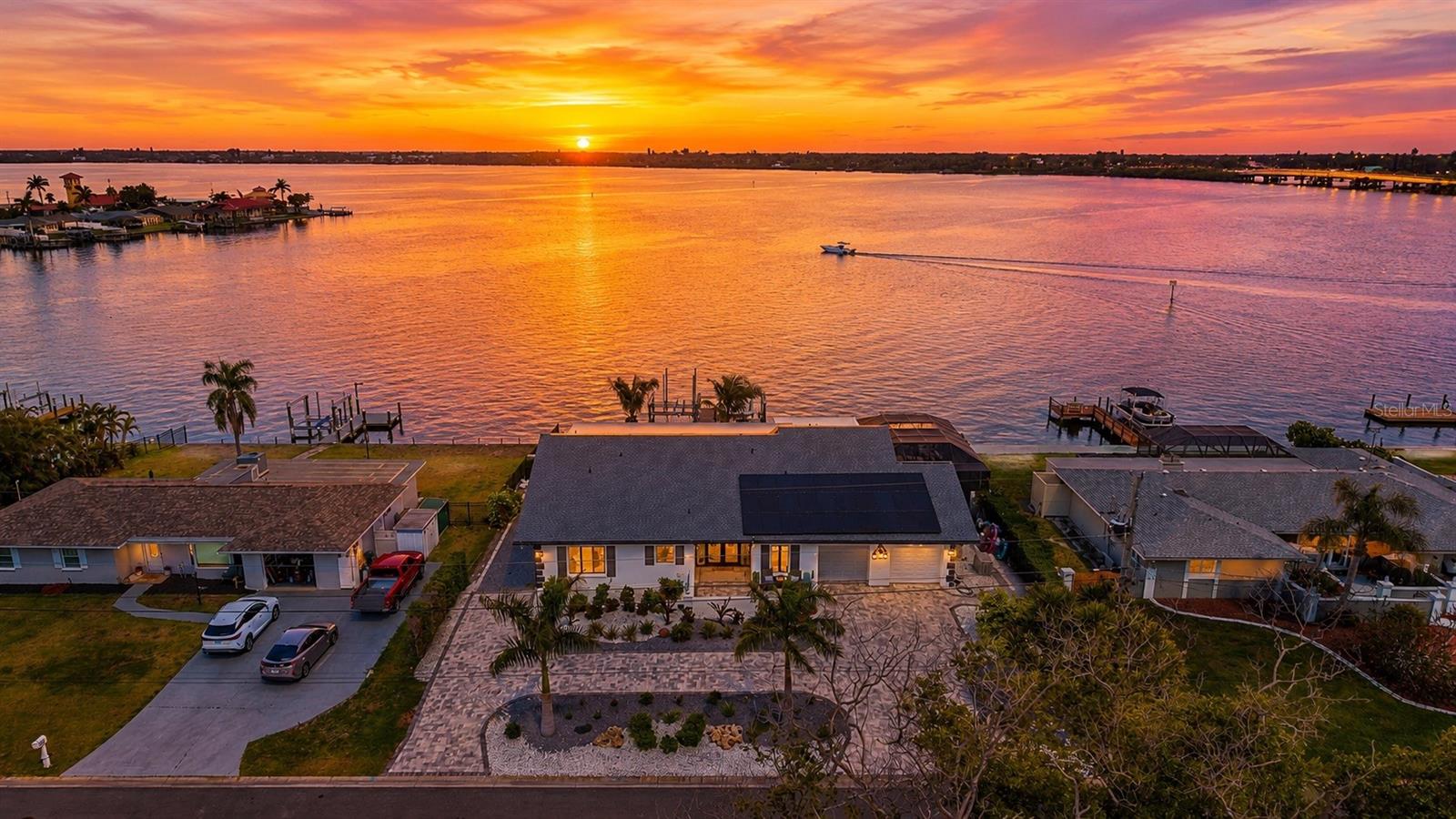 5207 Bay State Rd Property Photo