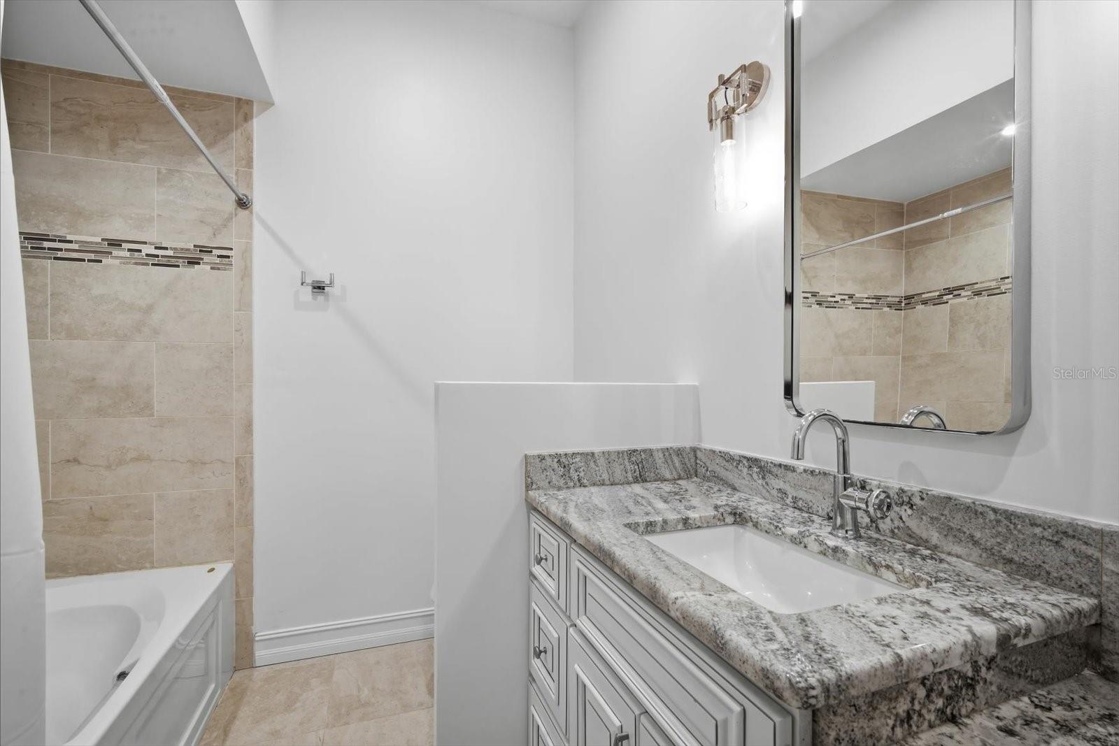 1465 Hillside Landing Dr Property Photo 27