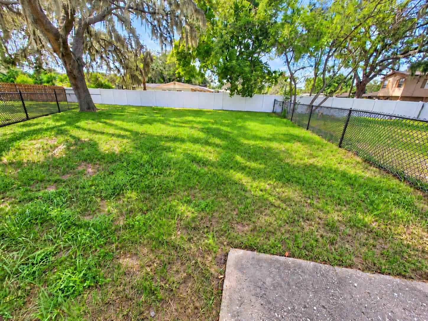 6905 Mathers Ln Property Photo 3