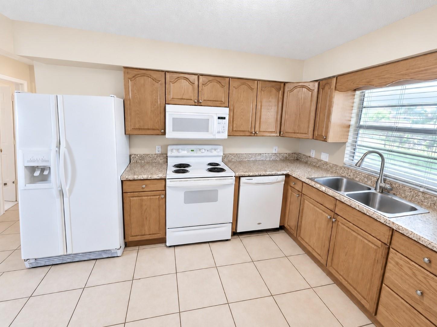 6905 Mathers Ln Property Photo 8
