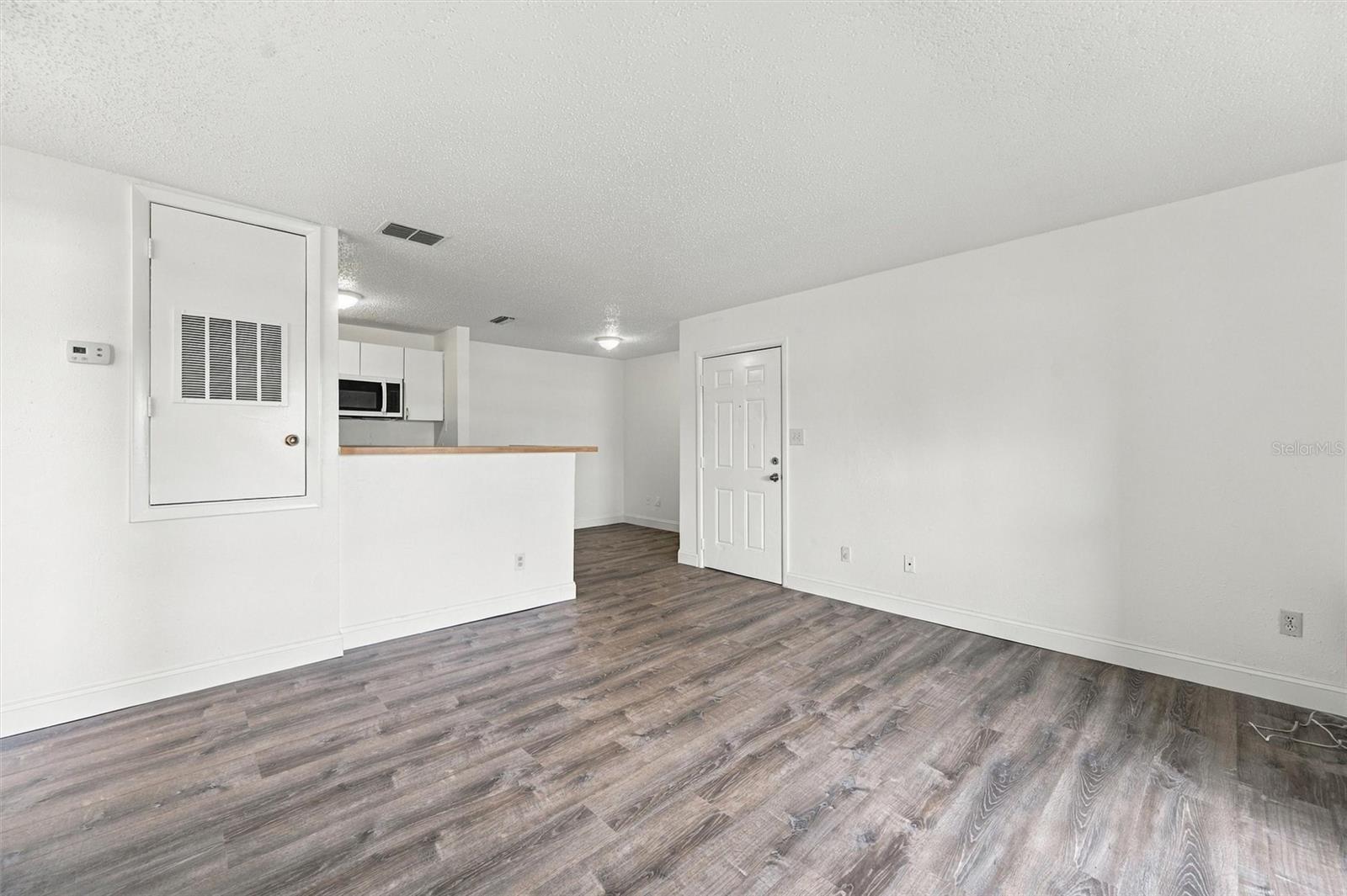 1400 Gandy Blvd N #416 Property Photo 5