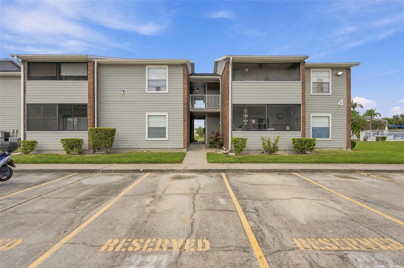 1400 Gandy Blvd N #416 Property Photo 24
