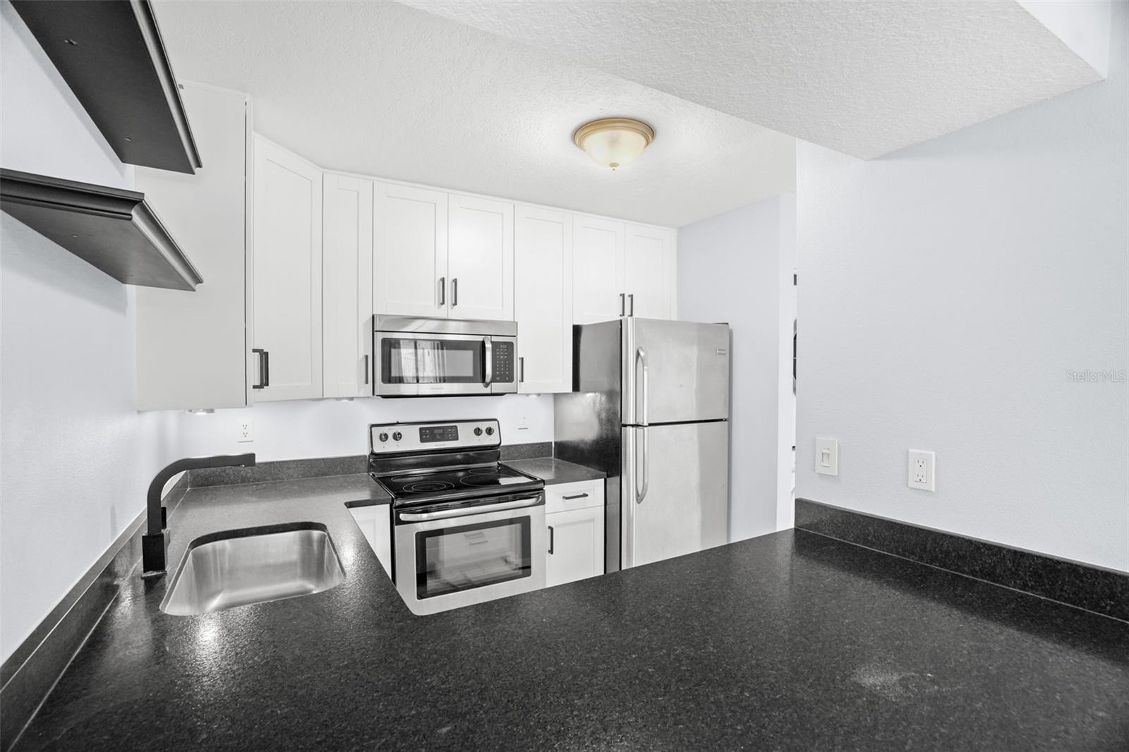 3002 W Cleveland St #d3 Property Photo 17