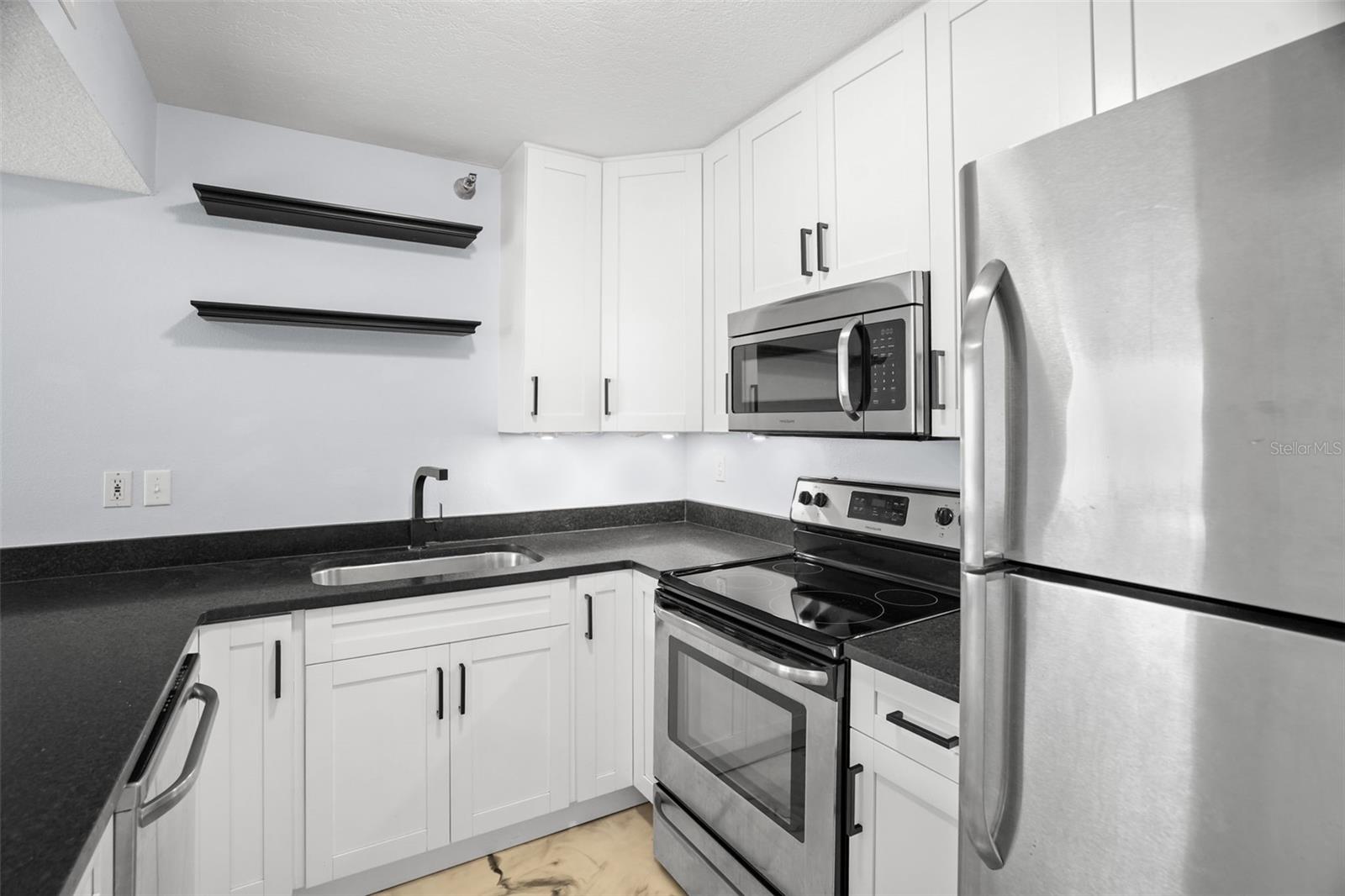 3002 W Cleveland St #d3 Property Photo 20