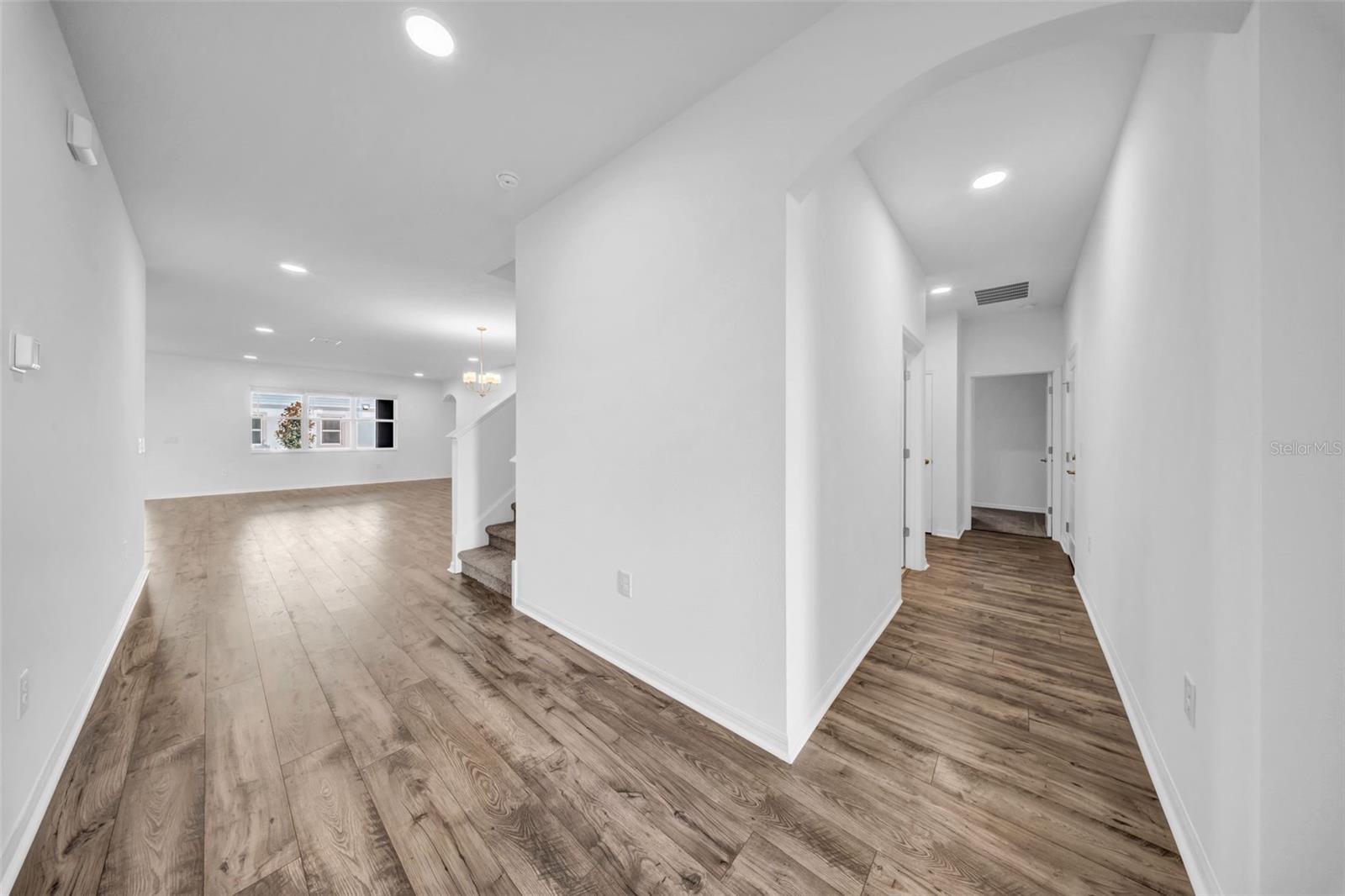 5841 Riverston Ave Property Photo 23