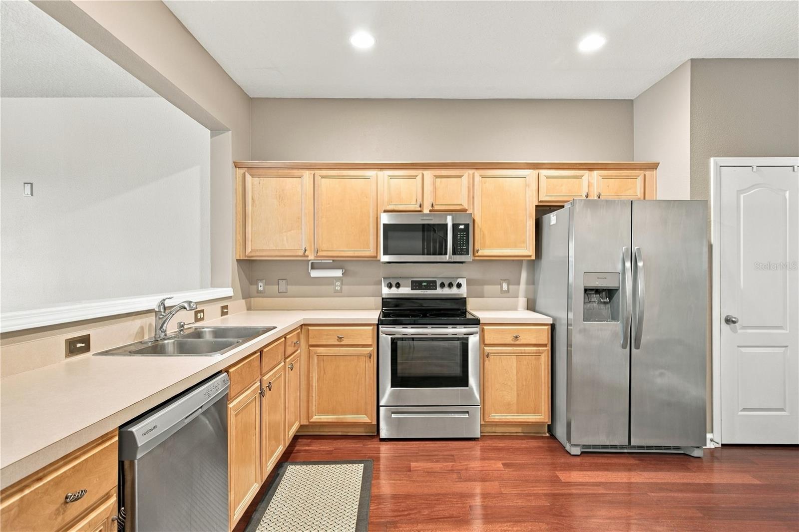 26606 Castleview Way Property Photo 9