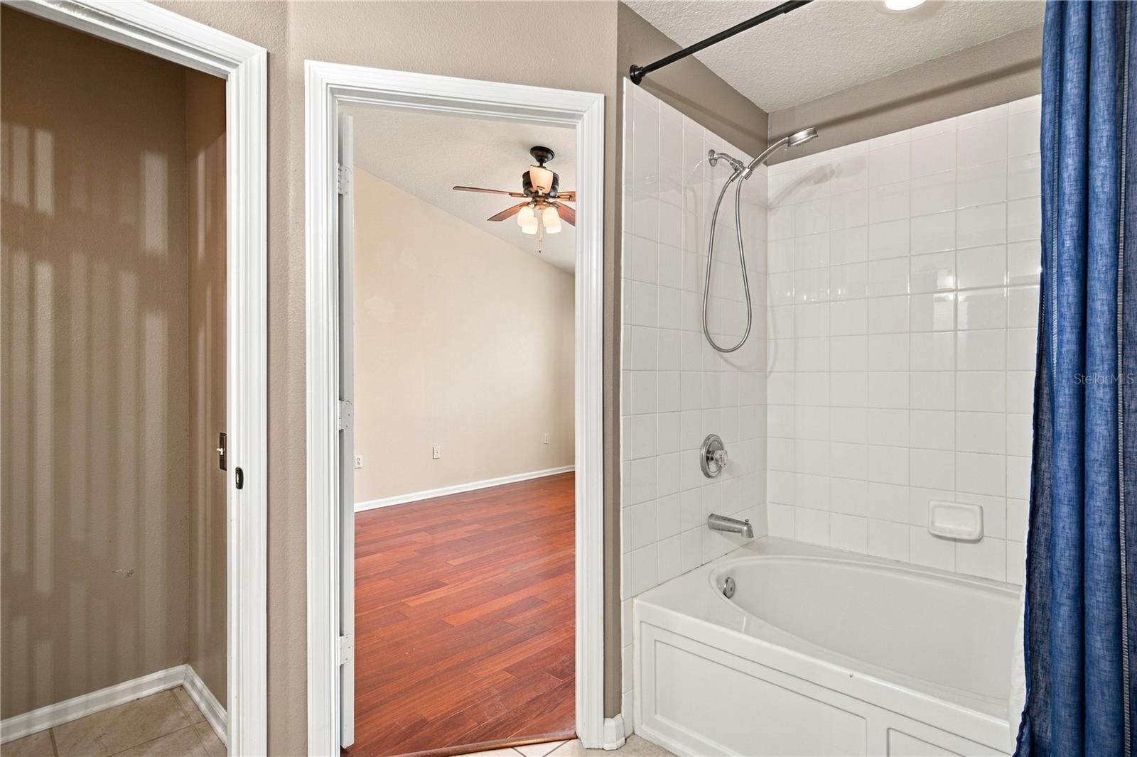 26606 Castleview Way Property Photo 29