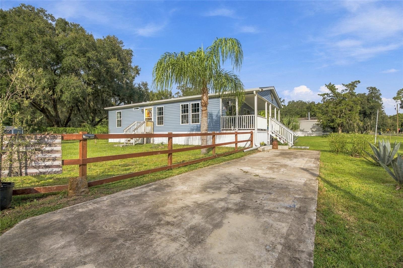 18085 Nicholas Ave Property Photo 3
