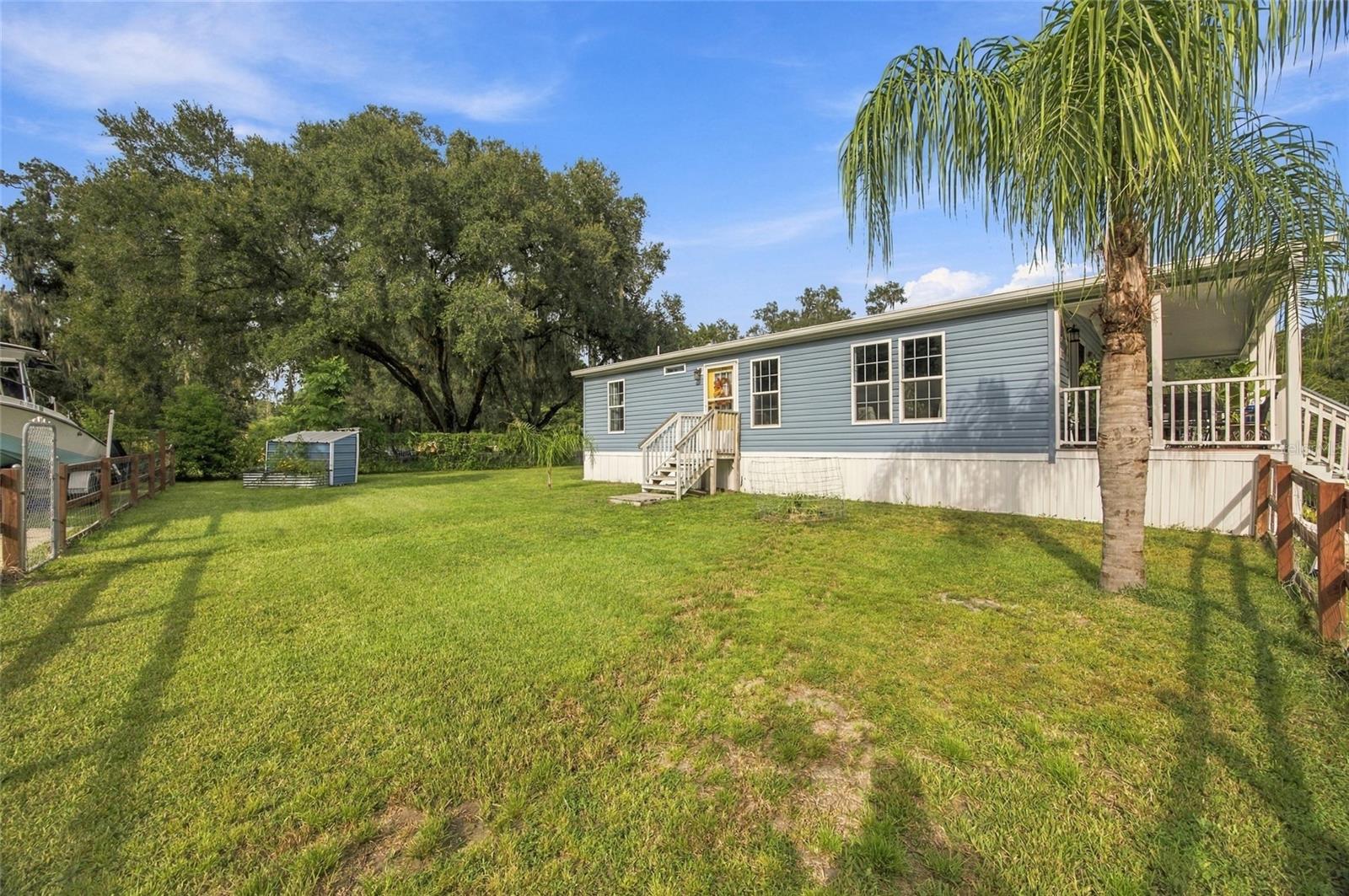 18085 Nicholas Ave Property Photo 4
