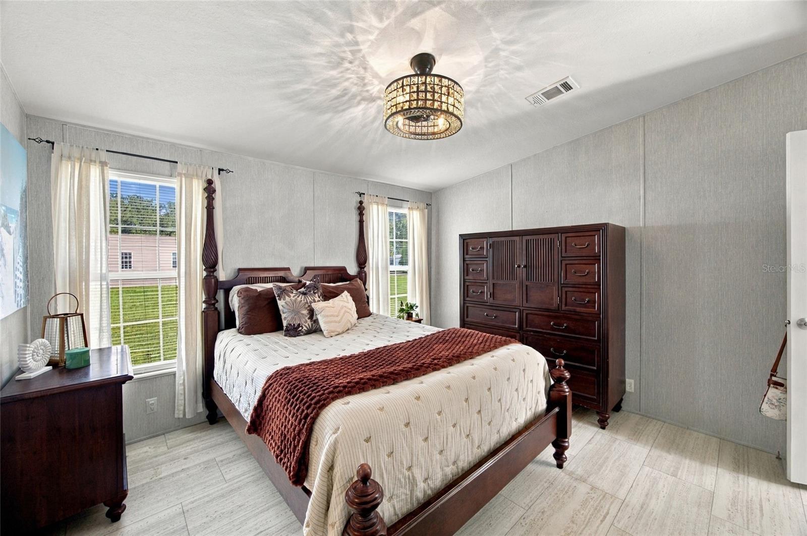 18085 Nicholas Ave Property Photo 13