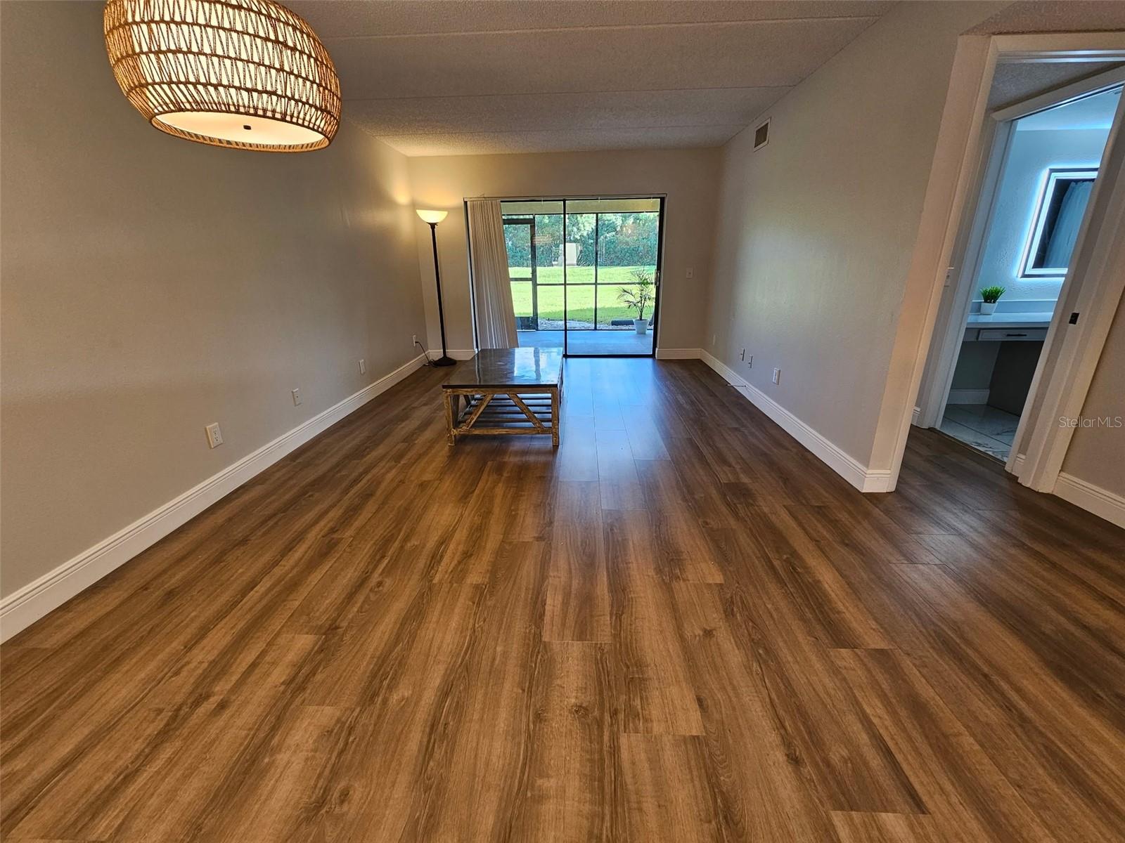 261 Woodlake Wynde #261 Property Photo 11