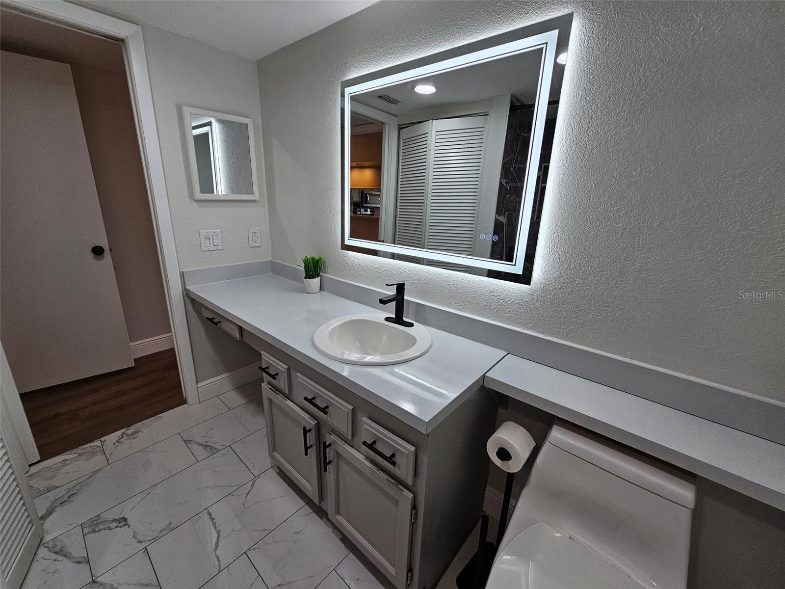 261 Woodlake Wynde #261 Property Photo 16