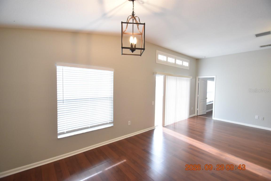 5410 Algerine Pl Property Photo 8