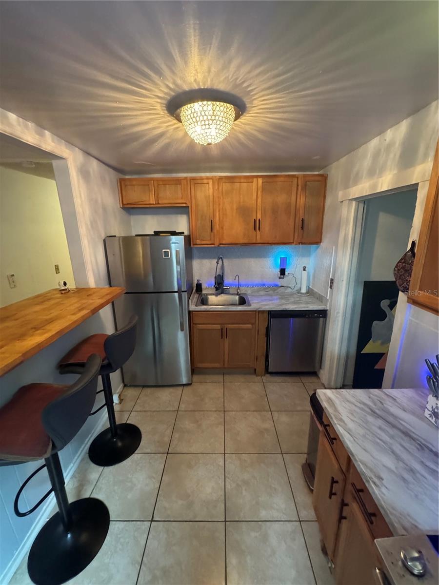 910 E Eskimo Ave Property Photo 3