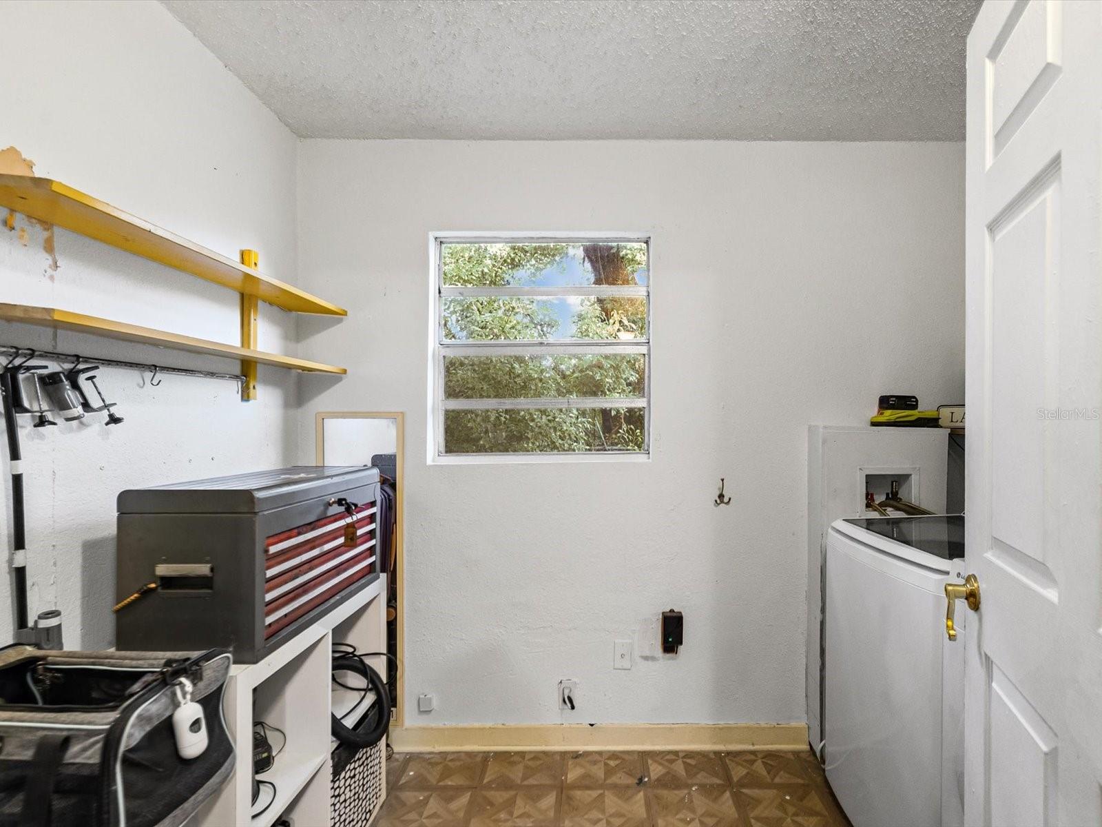 910 E Eskimo Ave Property Photo 19