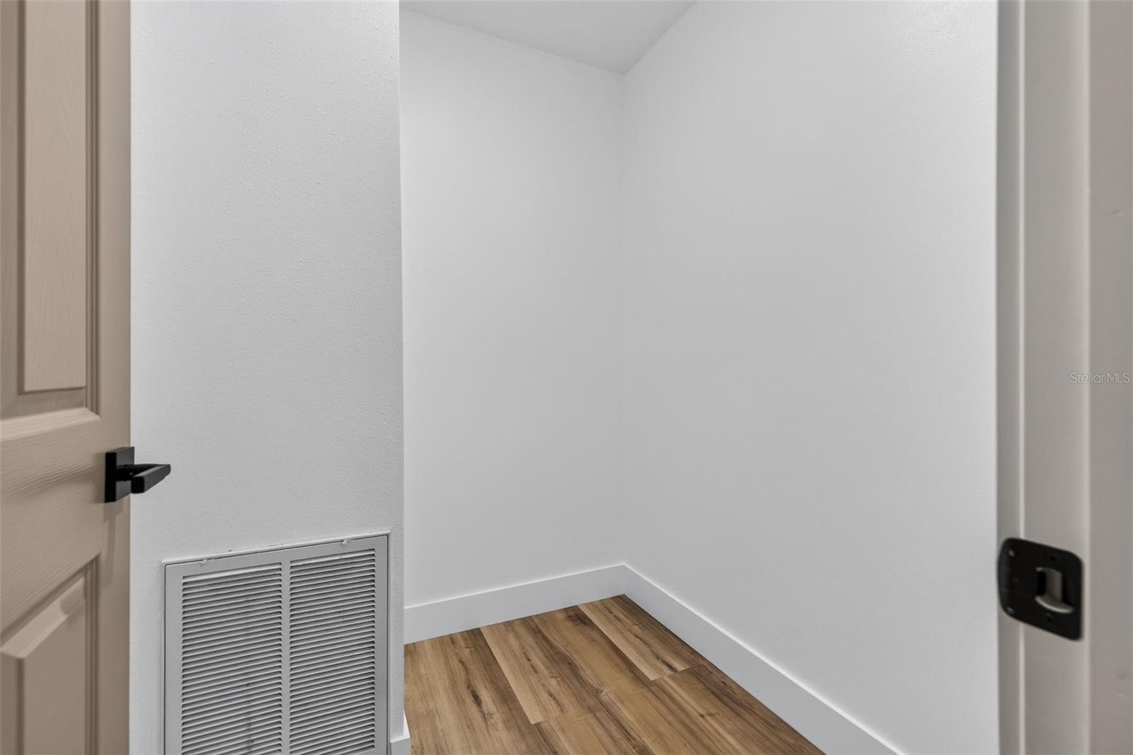 11317 Sylvan Green Ln Property Photo 14
