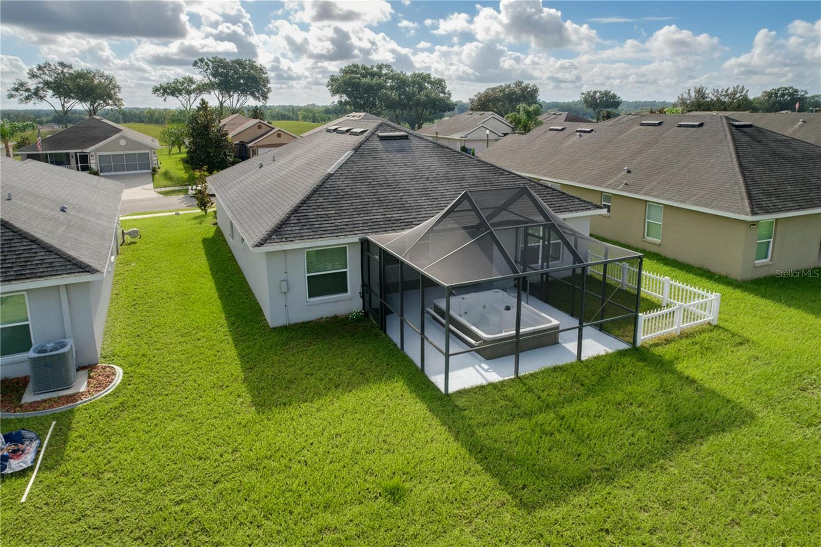 7029 Wirevine Dr Property Photo 3