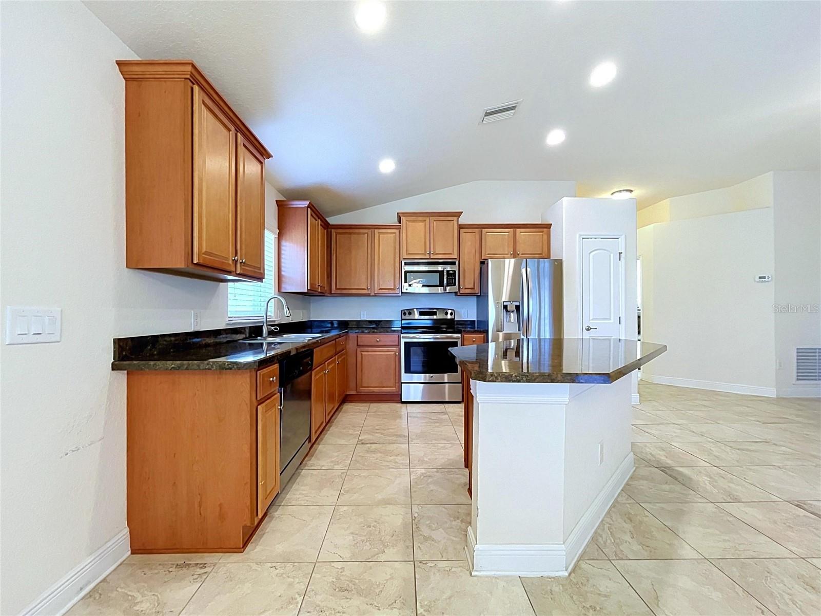 7029 Wirevine Dr Property Photo 11
