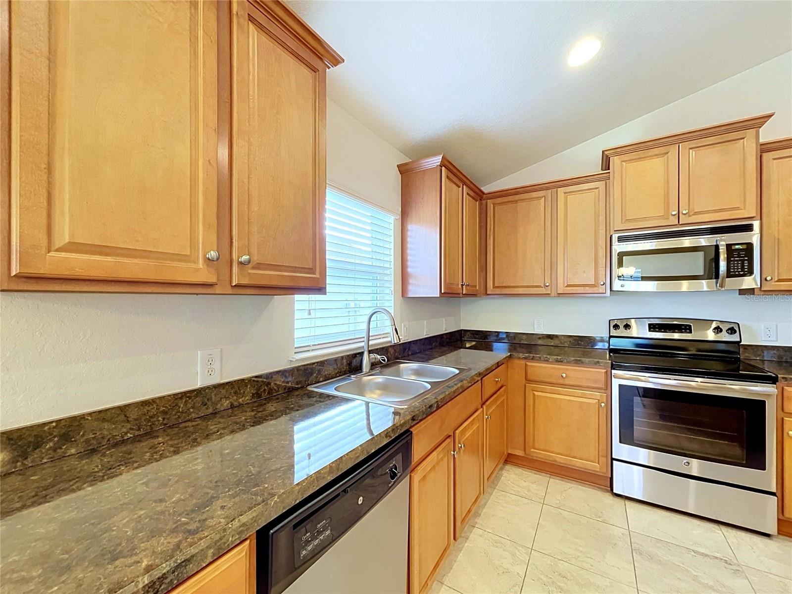 7029 Wirevine Dr Property Photo 14