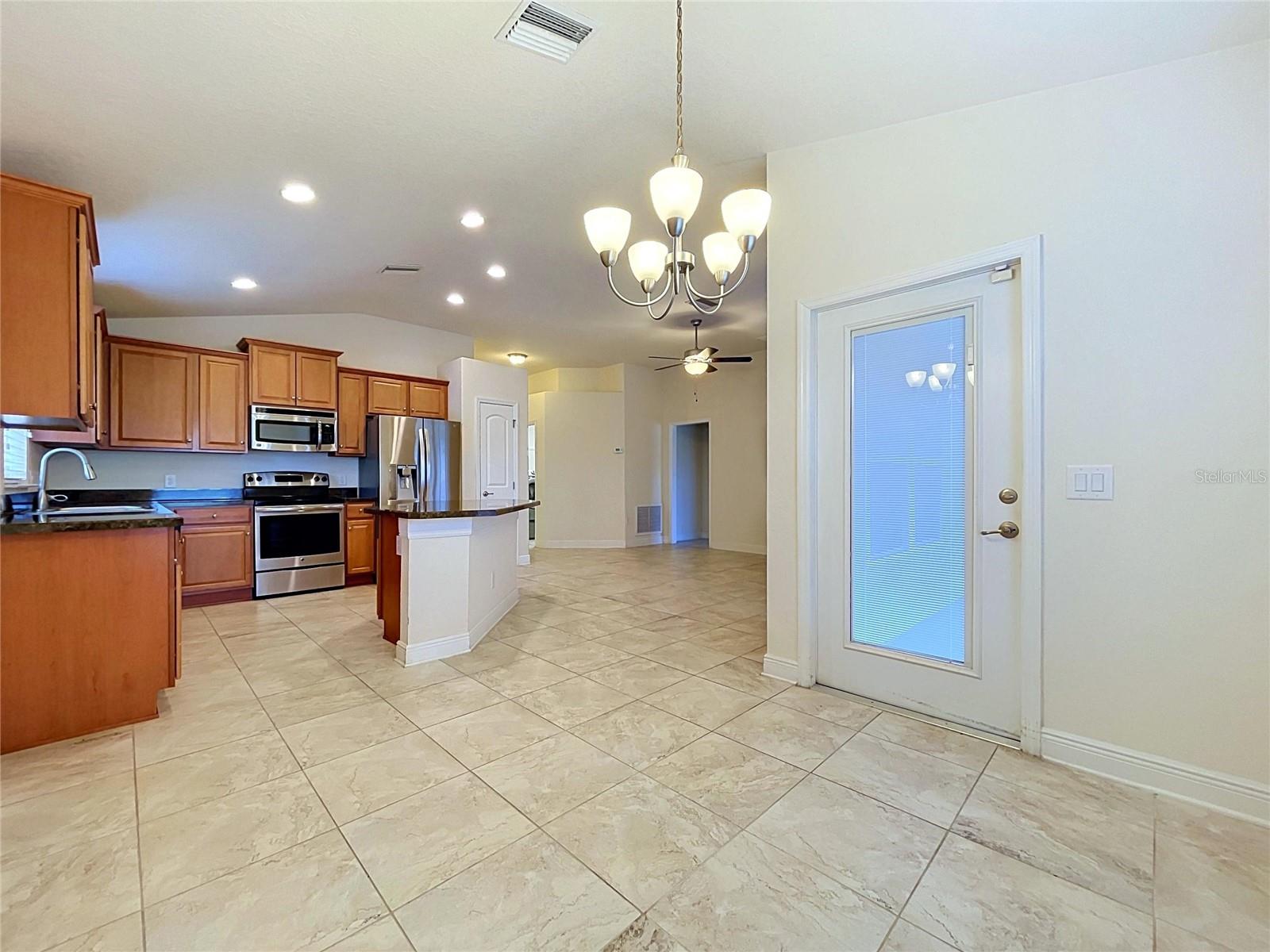 7029 Wirevine Dr Property Photo 17