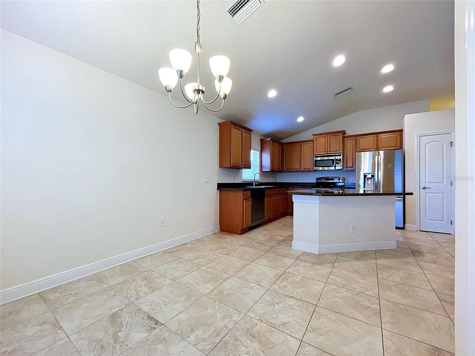 7029 Wirevine Dr Property Photo 20