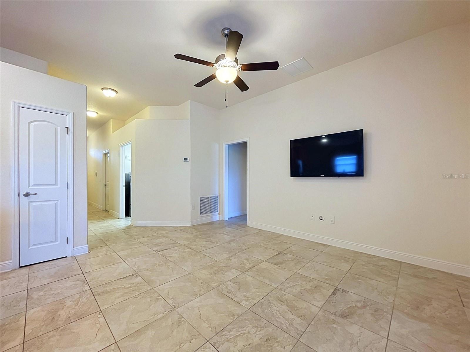7029 Wirevine Dr Property Photo 26