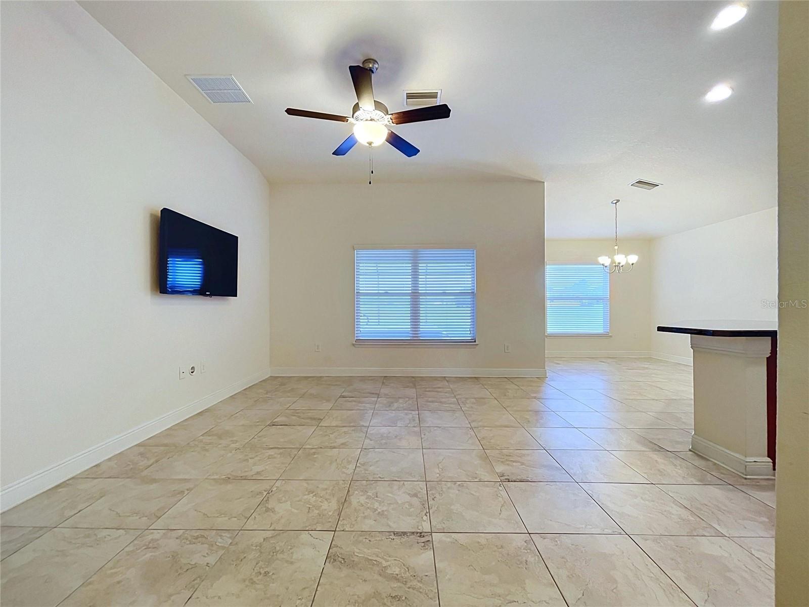 7029 Wirevine Dr Property Photo 27