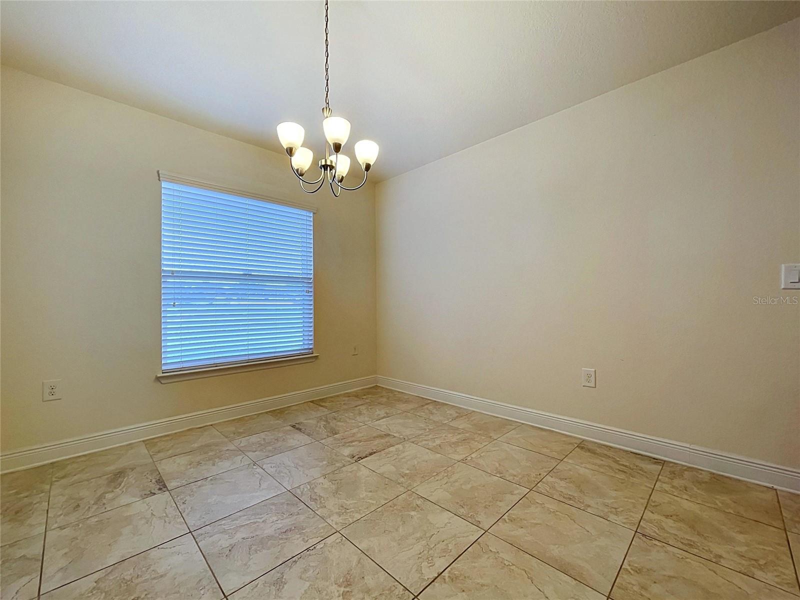 7029 Wirevine Dr Property Photo 28