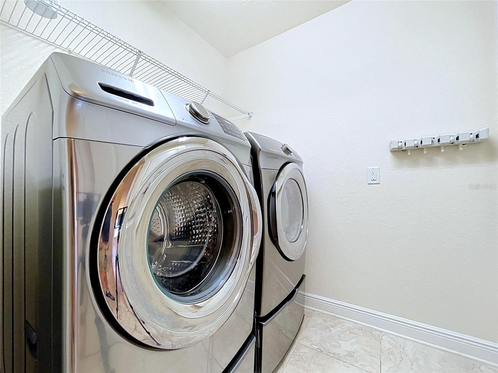 7029 Wirevine Dr Property Photo 32