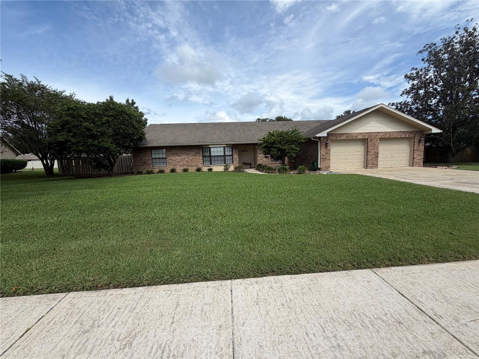 4614 Duxberry Ln Property Photo