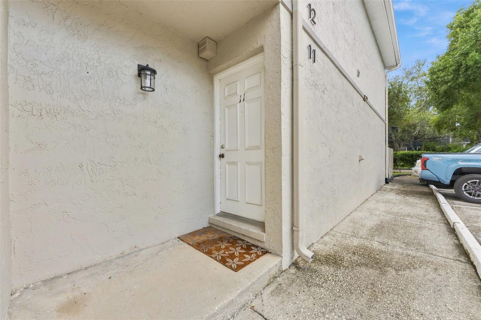1011 S Moody Ave #11 Property Photo 3