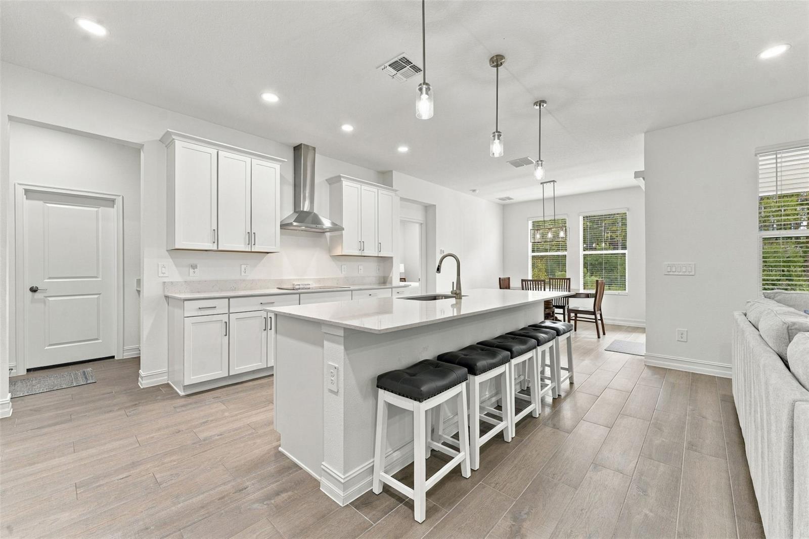 18114 Serene Lake Loop Property Photo 6
